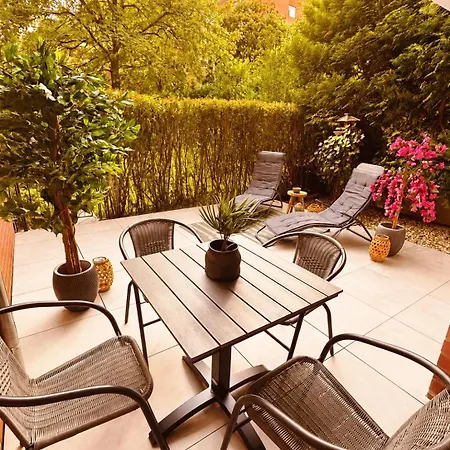 Grosses & Modern Ausgestattetes Mit Terrasse Апартаменты Шпринге