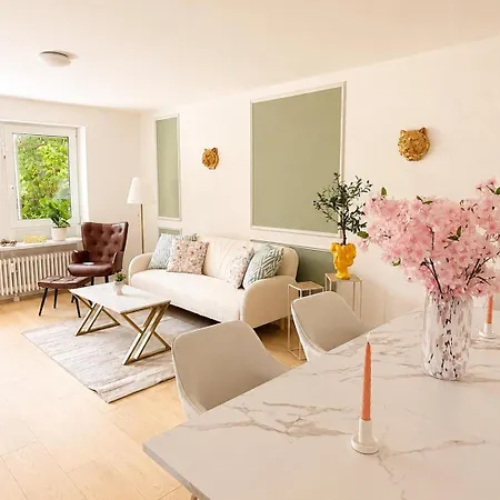 Apartmán Grosses & Modern Ausgestattetes Mit Terrasse