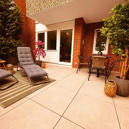Апартаменты Grosses & Modern Ausgestattetes Mit Terrasse *