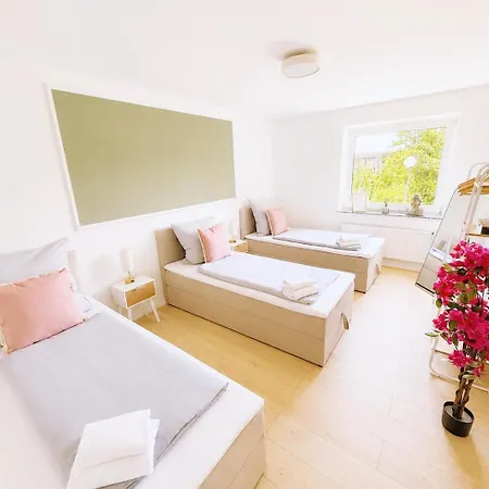Grosses & Modern Ausgestattetes Mit Terrasse Шпринге